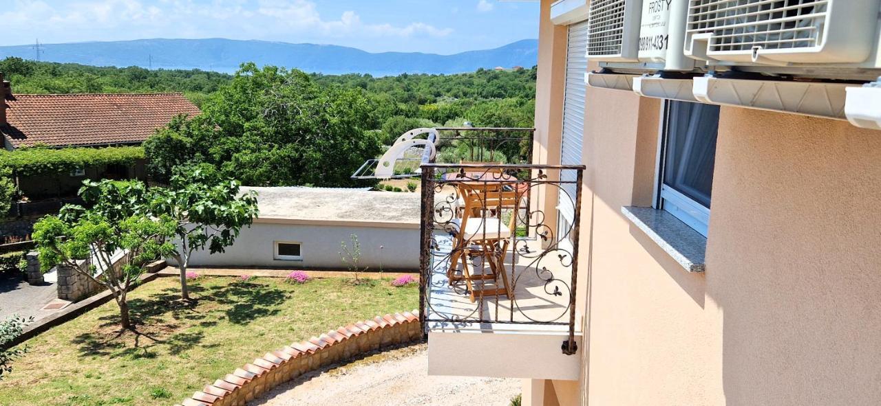 Apartments Pinezic Skrbcici Exterior photo
