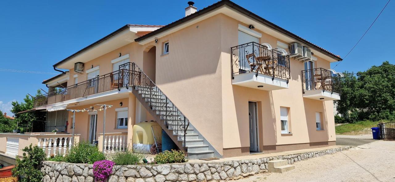 Apartments Pinezic Skrbcici Exterior photo