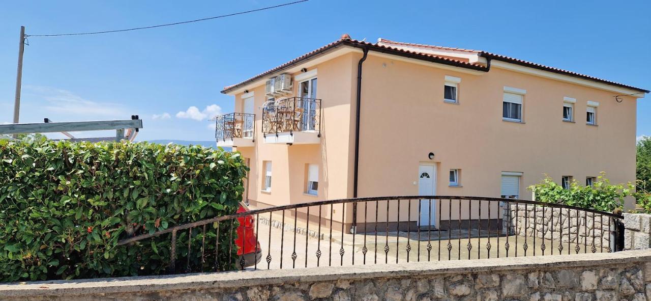 Apartments Pinezic Skrbcici Exterior photo
